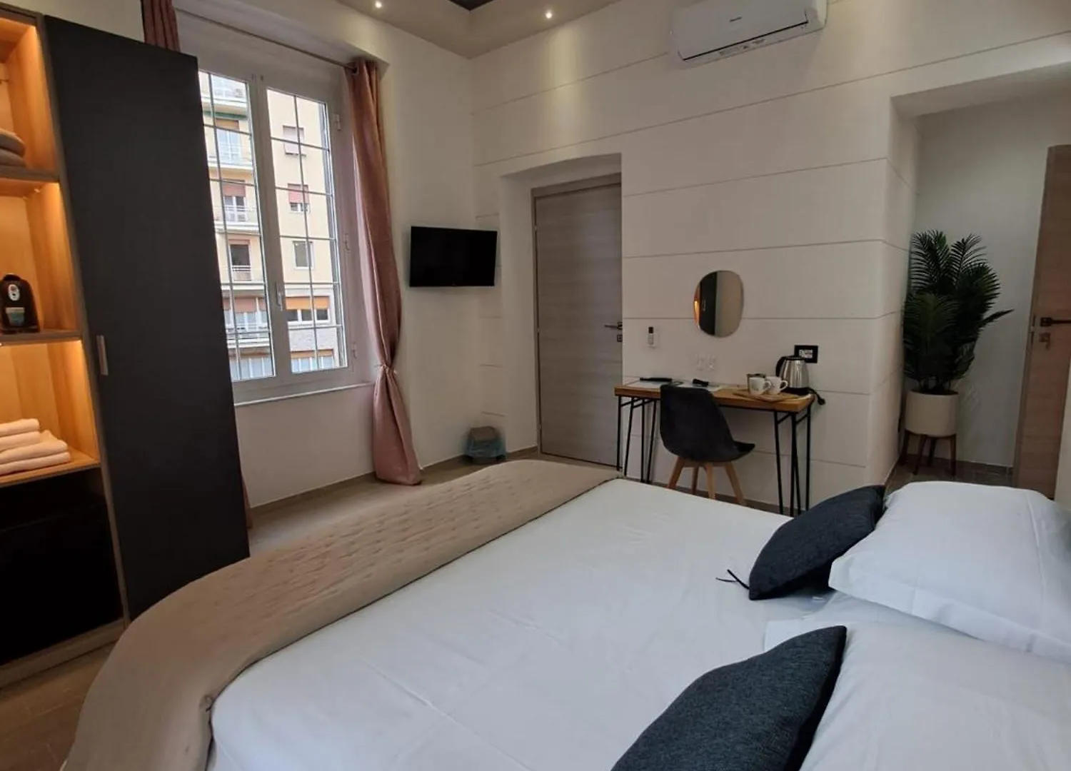 Hotel La Siesta 5 Terre La Spezia 0*,  Italia